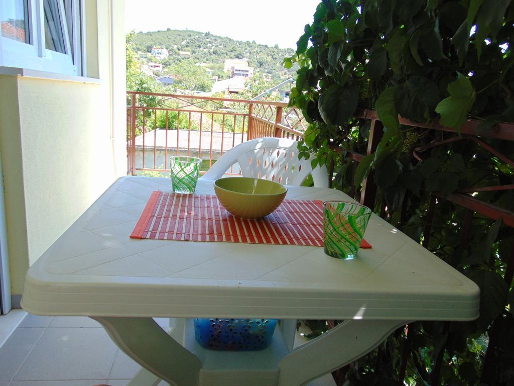 Apartments Borozan Vinišće الغرفة الصورة
