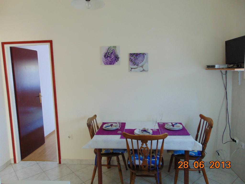 Apartments Borozan Vinišće الغرفة الصورة
